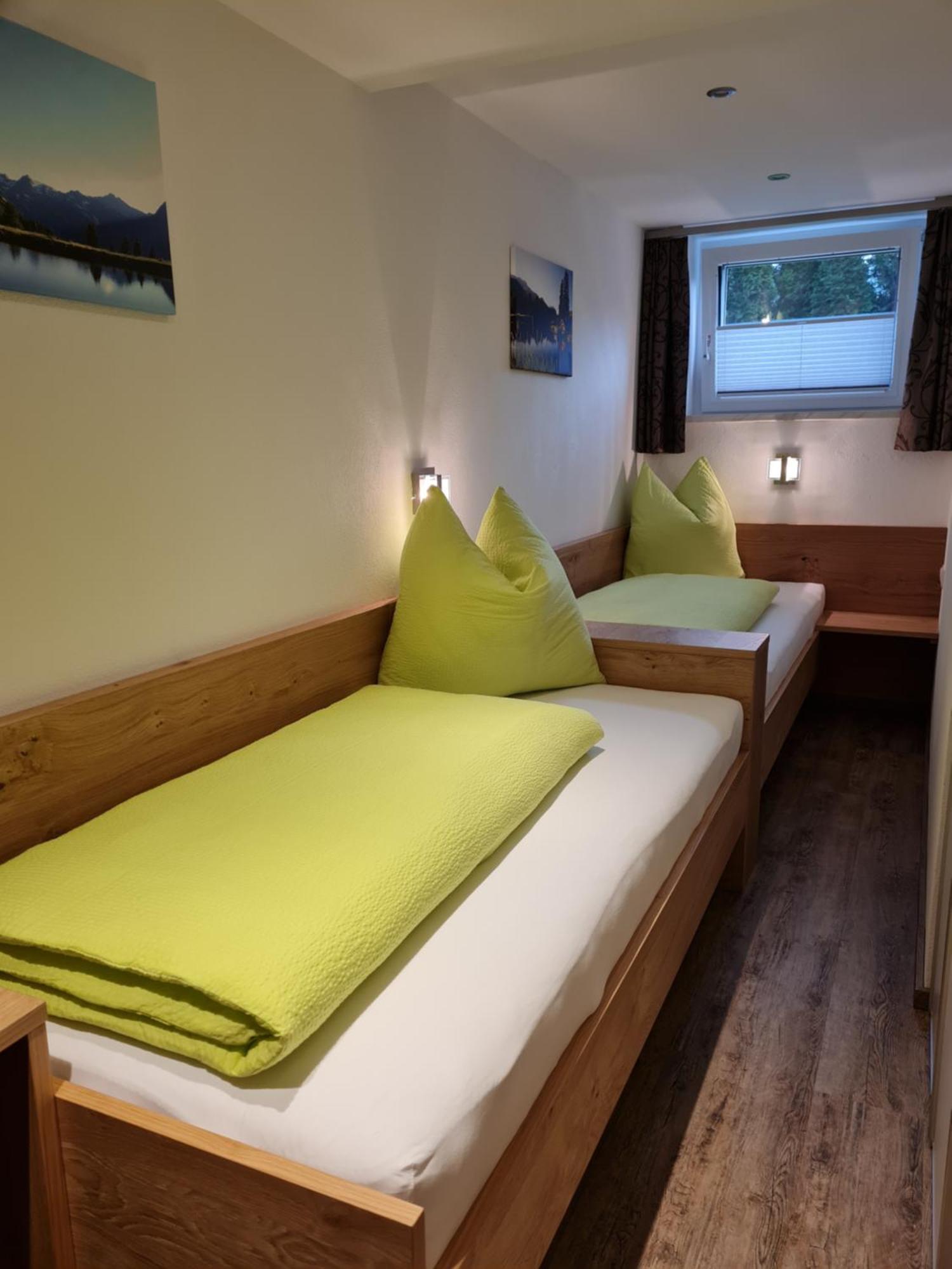 Ferienwohnung Alpenheim 图克斯 客房 照片